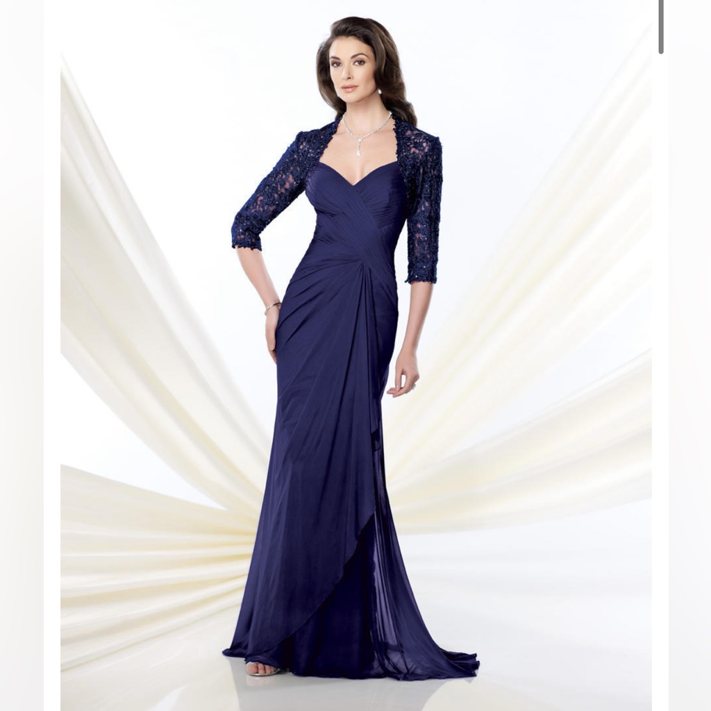 Montage By Mon Cheri Navy Long-Sleeve Lace Gown Size 14 Misses Like New